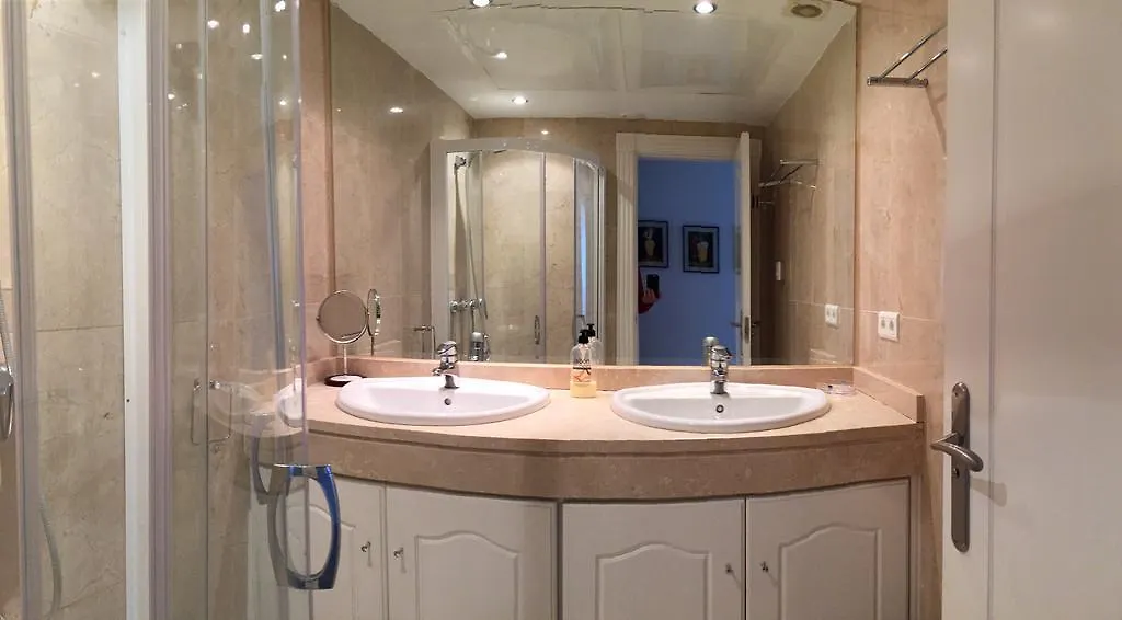 Sinfonia Del Mar Apartment 에스테포나 스페인