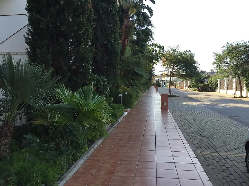 Sinfonia Del Mar Apartment 에스테포나