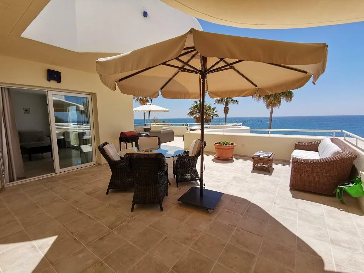 Sinfonia Del Mar Apartment 에스테포나