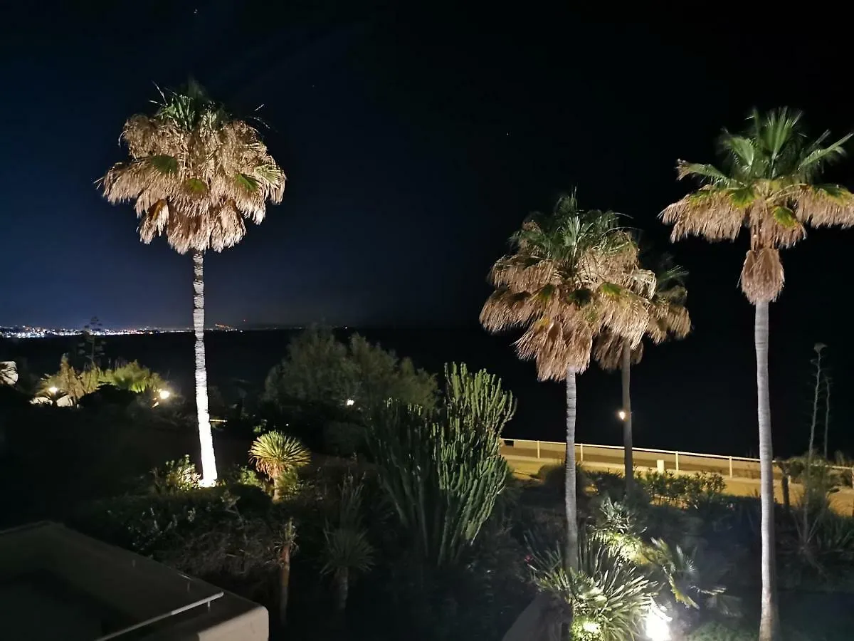 Sinfonia Del Mar Apartment 에스테포나