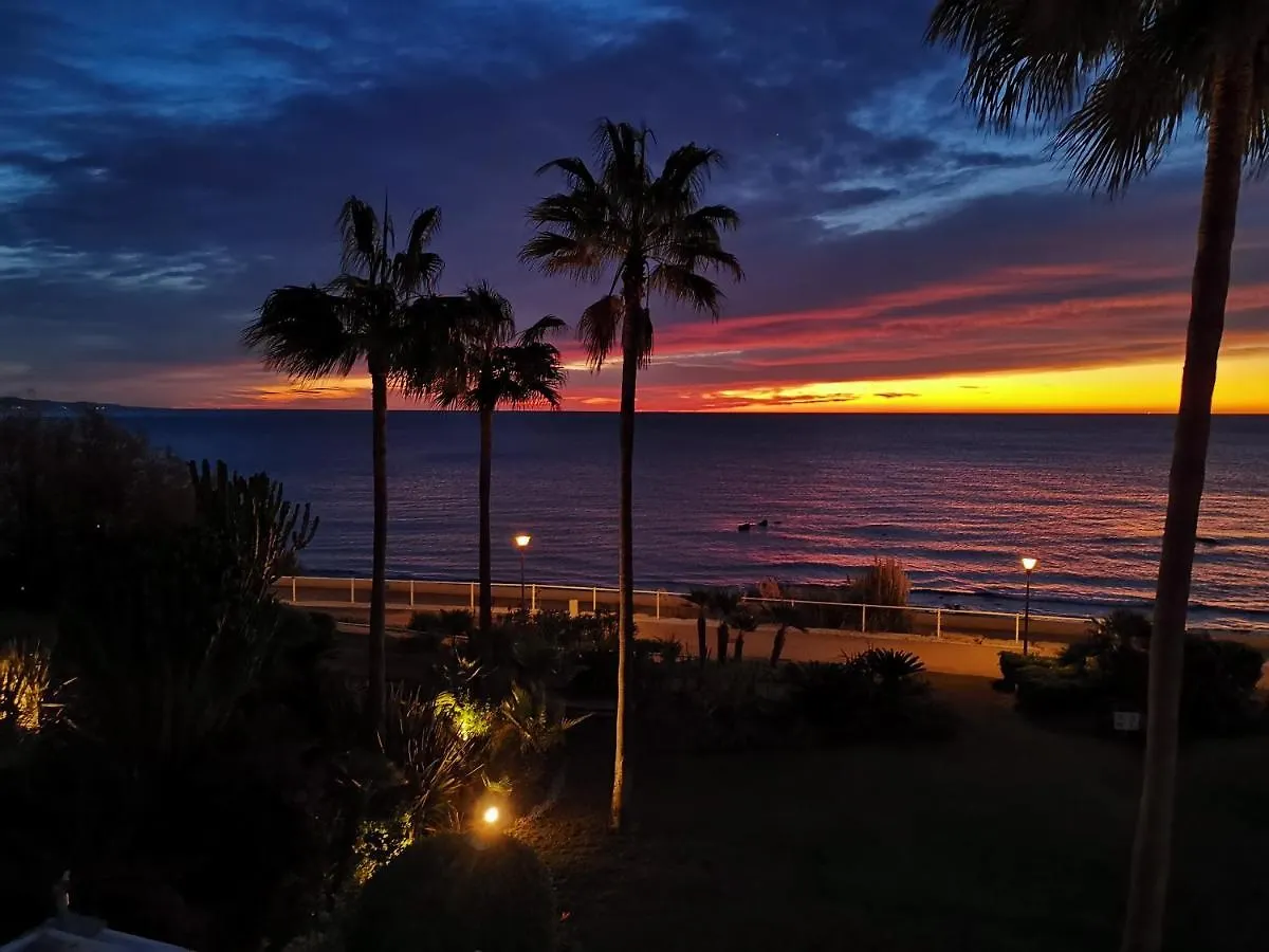 Sinfonia Del Mar Apartment 에스테포나 0*,  스페인